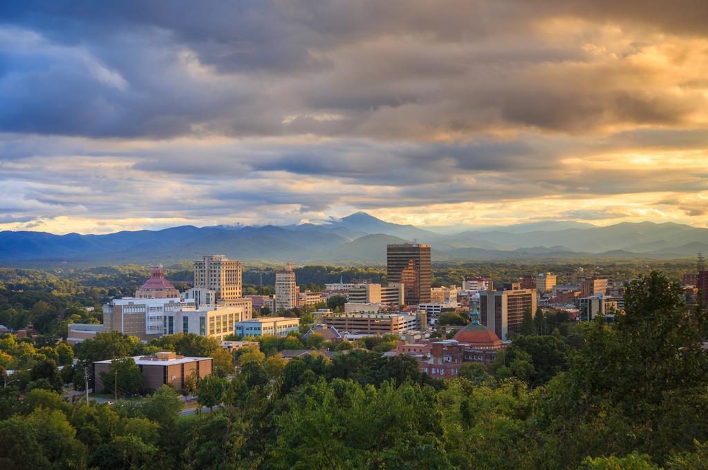 Hampton Inn Asheville - Biltmore Area Eksteriør bilde