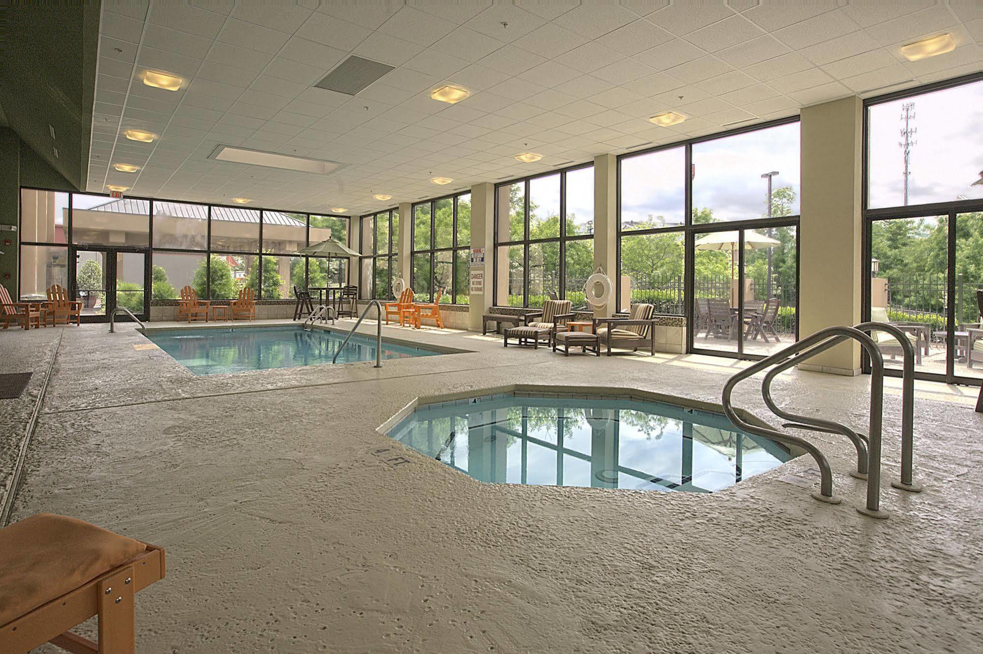 Hampton Inn Asheville - Biltmore Area Eksteriør bilde